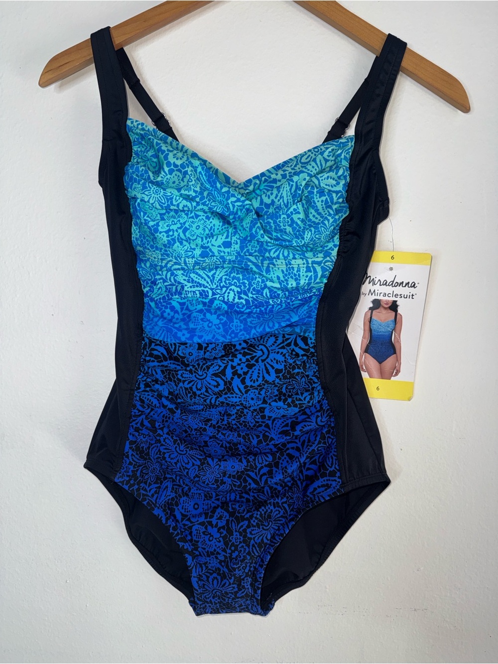 Miraclesuit Miradonna Swimsuit Black One Piece Sheer Illusionist Twist Size 6 - Picture 3 of 9